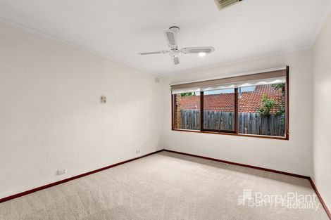 Property photo of 14 Blue Gum Court Greensborough VIC 3088