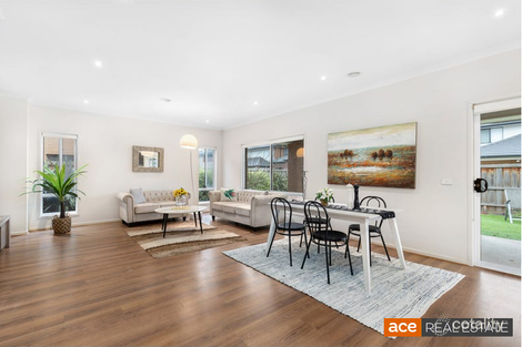 Property photo of 11 Stoneleigh Circuit Williams Landing VIC 3027