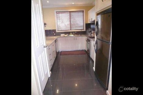 Property photo of 15 Peppermint Crescent Manor Lakes VIC 3024