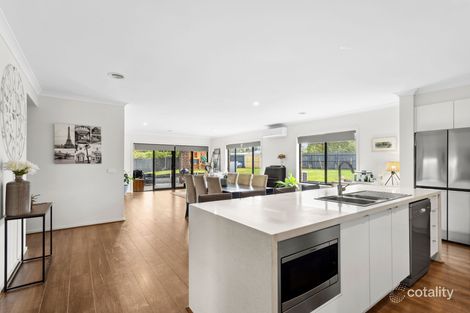 Property photo of 15 Eagle Ridge Gisborne VIC 3437