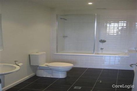 Property photo of 411/2A Montrose Place Hawthorn East VIC 3123