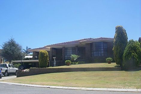 3 Teak Pl, Halls Head, WA 6210