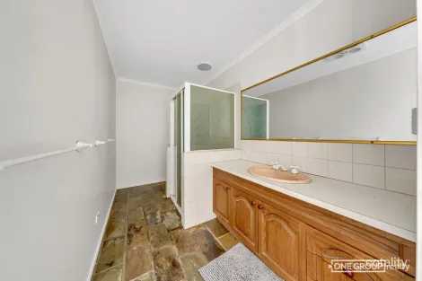 Property photo of 234 Cookes Road Doreen VIC 3754