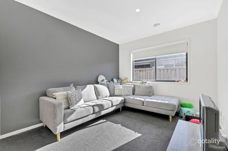 Property photo of 38 Bramley Avenue Charlemont VIC 3217