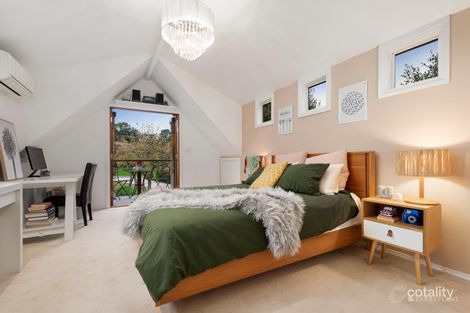 Property photo of 13 Delmuir Close Eltham VIC 3095