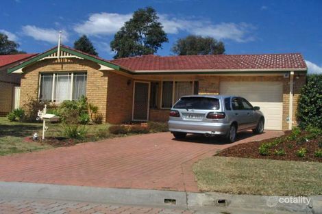 40 Daintree Dr, Wattle Grove, NSW 2173