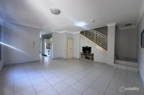Property photo of 2/69 Rosebery Road Guildford NSW 2161
