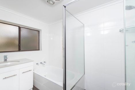 Property photo of 9 Hardwicke Place Kambah ACT 2902