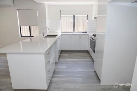 Property photo of 10 Pitsford Chase Aveley WA 6069