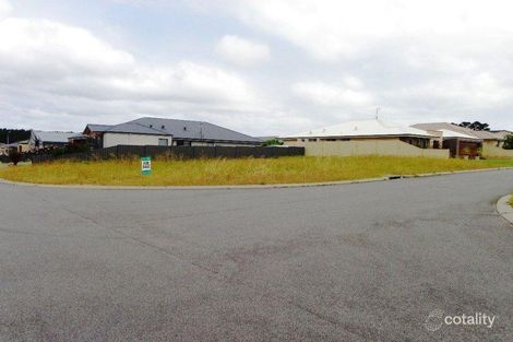 6 Hogarth Rd, Mckail, WA 6330