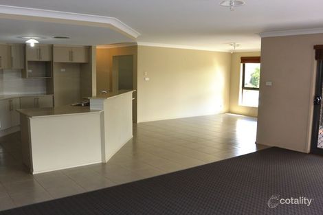 Property photo of 19 Wakool Crescent Woongarrah NSW 2259
