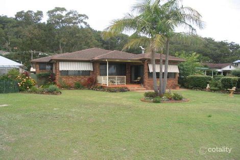 8 Oak St, Blackwall, NSW 2256