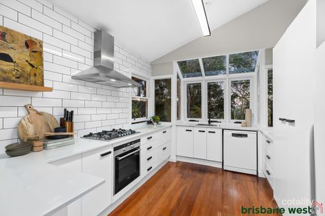 Property photo of 593 Upper Brookfield Road Upper Brookfield QLD 4069