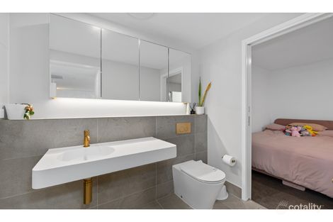 Property photo of 1410/1 Grant Avenue Hope Island QLD 4212
