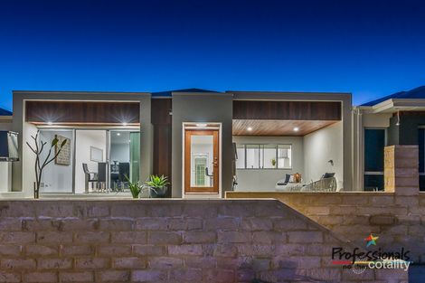 1/2 Pickering Gdns, Alkimos, WA 6038