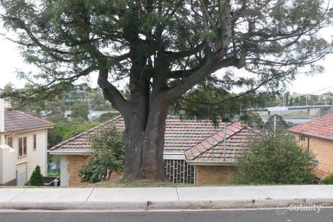 Property photo of 46 Hillsyde Parade Strathmore VIC 3041