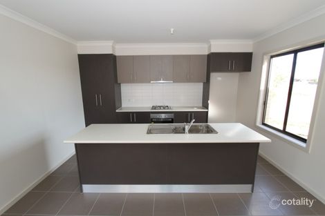 Property photo of 1/21-29 Lakewood Boulevard Melton VIC 3337