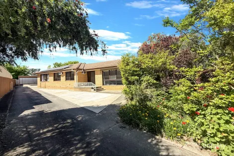 24 Gayview Dr, West Wodonga, VIC 3690
