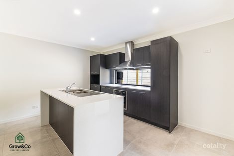 Property photo of 5 Lunar Circuit Spring Mountain QLD 4300