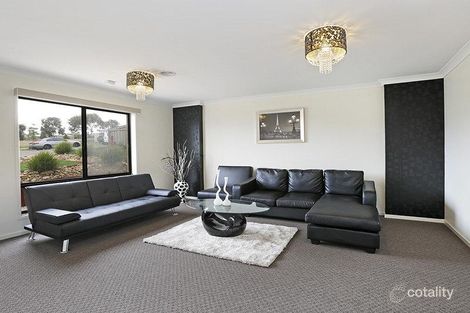 Property photo of 61 Grantham Drive Highton VIC 3216