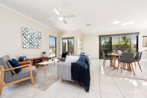 Property photo of 1/16 Cambridge Street Carina Heights QLD 4152