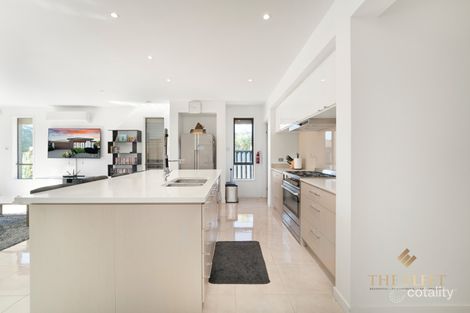 Property photo of 23 Fleur Way Truganina VIC 3029