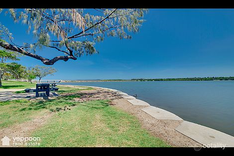 Property photo of 9 Ware Avenue Causeway Lake QLD 4703