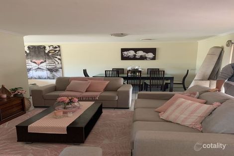 Property photo of 19 Woods Close Meadow Heights VIC 3048