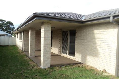 Property photo of 16 Edward Windeyer Way Raymond Terrace NSW 2324