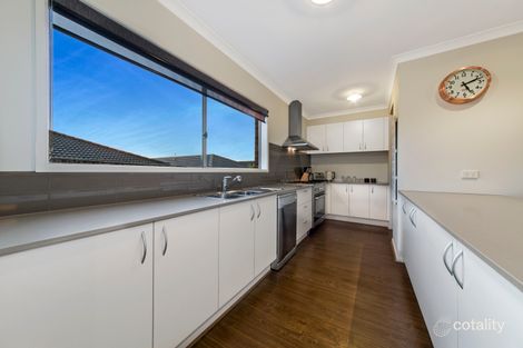 Property photo of 20 Bayley Place Cranbourne West VIC 3977
