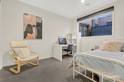 Property photo of 4 Hampstead Place Craigieburn VIC 3064