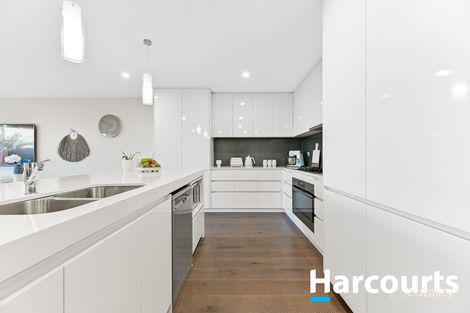 Property photo of 30 Bayleaf Street Berwick VIC 3806