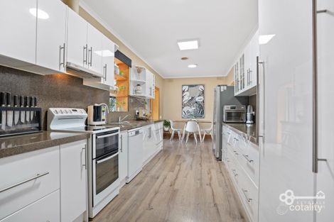 Property photo of 2 Hammer Court Mount Gambier SA 5290
