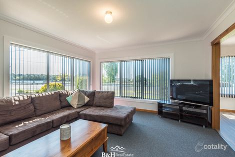 Property photo of 16 Kings Parade Ulverstone TAS 7315