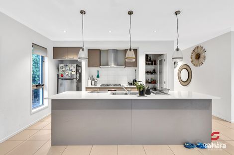 Property photo of 6 Lansdowne Parade Tarneit VIC 3029