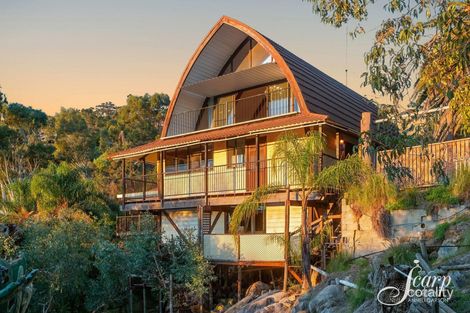 12 Dale Dr, Gooseberry Hill, WA 6076