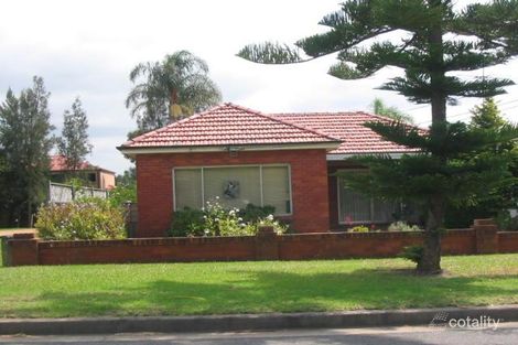 Property photo of 14 Homelea Avenue Panania NSW 2213