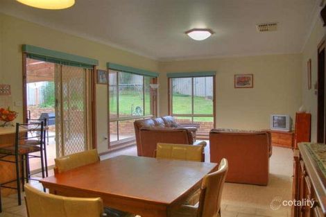 Property photo of 28 Allambie Way Mount Austin NSW 2650