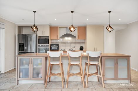 Property photo of 10 Eildon Avenue Manor Lakes VIC 3024
