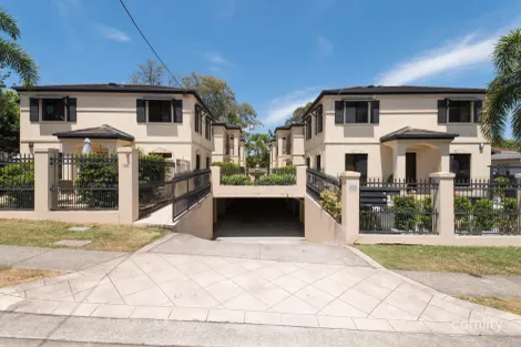 Property photo of 4/136 Central Avenue Indooroopilly QLD 4068