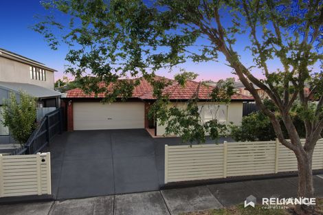 Property photo of 35 Hayfield Road Roxburgh Park VIC 3064
