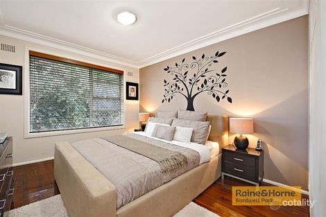 Property photo of 1 Stephen Place Roselands NSW 2196