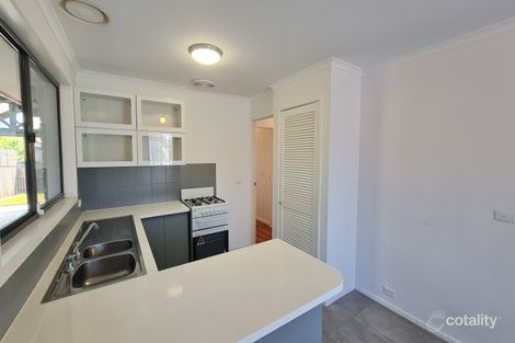 Property photo of 4 Eyre Close Hoppers Crossing VIC 3029