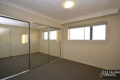 Property photo of 22/19 Thorn Street Kangaroo Point QLD 4169