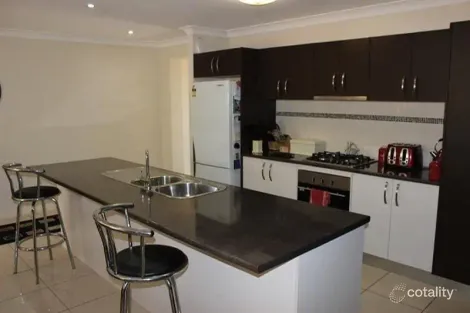 Property photo of 16 Javea Close Dubbo NSW 2830