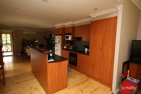 Property photo of 14 Lawrence Street Camperdown VIC 3260