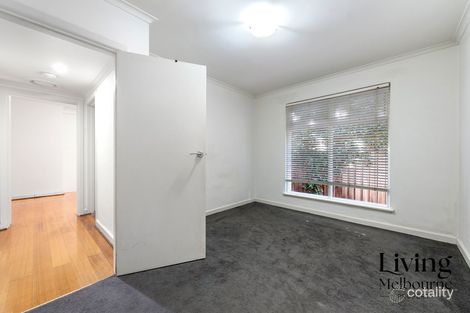 Property photo of 2/3 Avoca Avenue Elwood VIC 3184