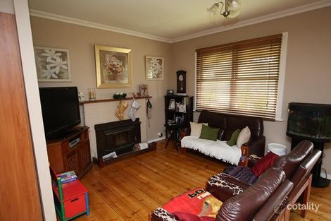 Property photo of 14 Lawrence Street Camperdown VIC 3260