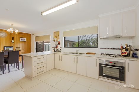 Property photo of 64 Wintersun Drive Albanvale VIC 3021