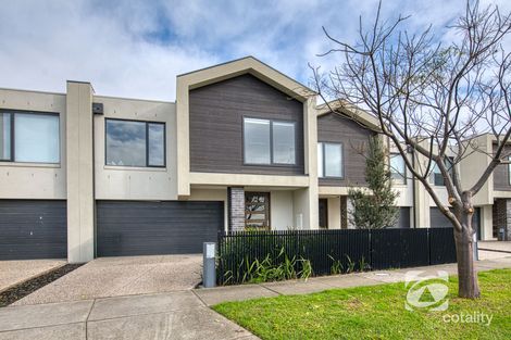 32 Mortlake Dr, Officer South, VIC 3809